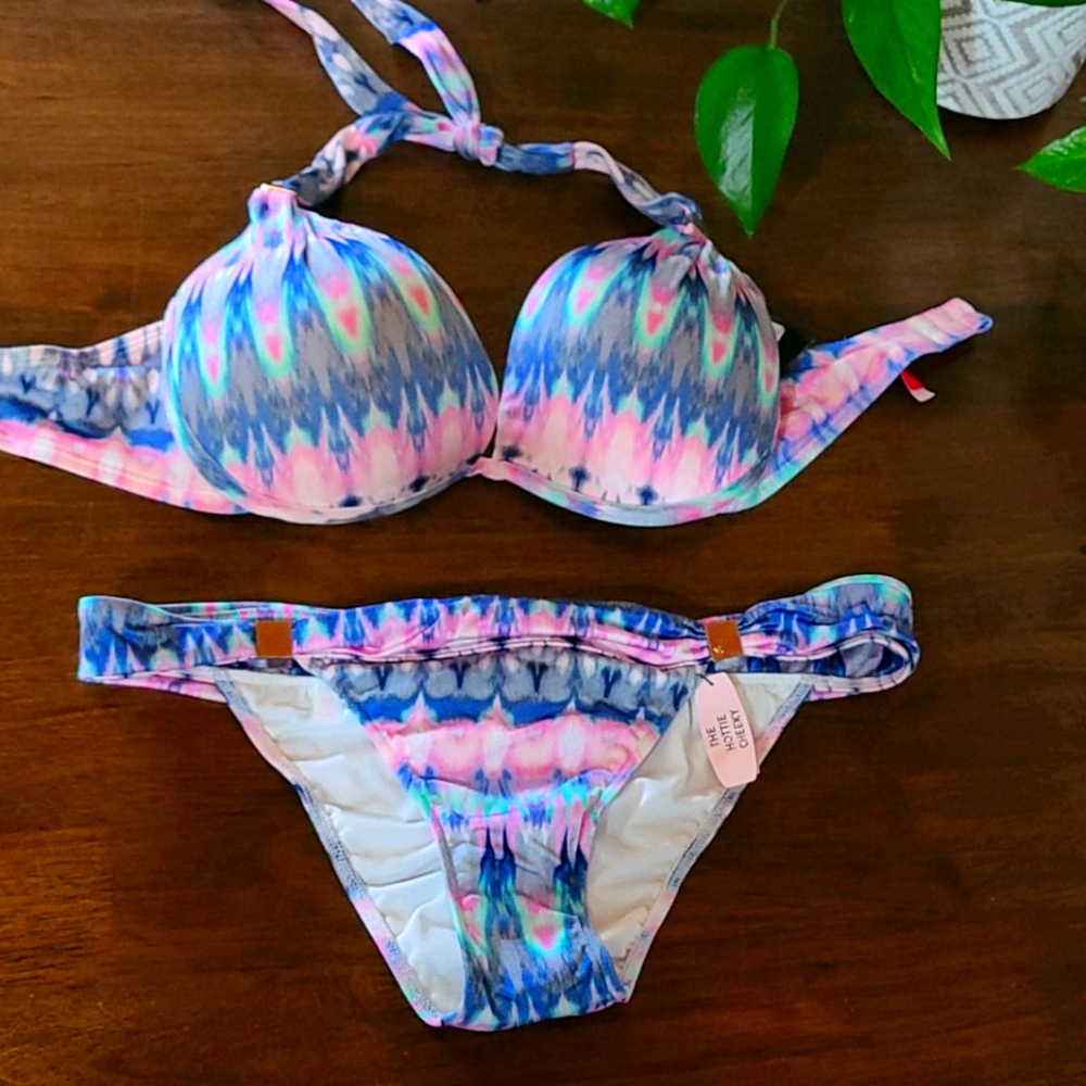 Victoria Secret "The Hottie Bikini"